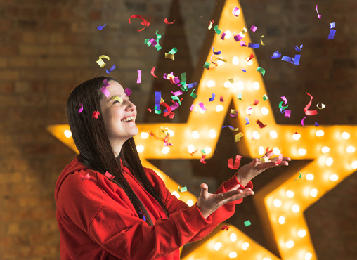 Middle-School-Honor-Roll-Light-Bulbs-and-Stars-Ceremony